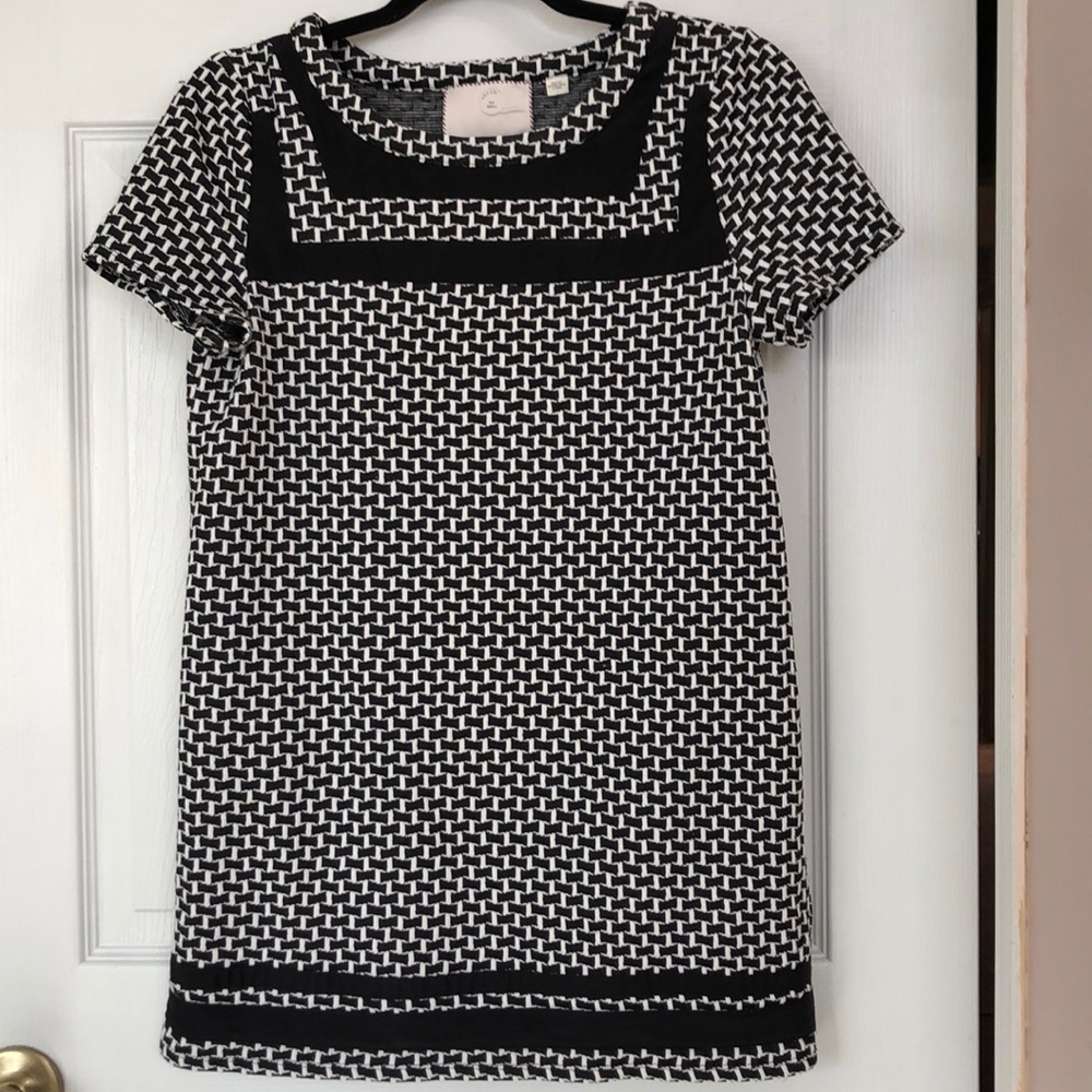 Anthropologie short sleeve top size small